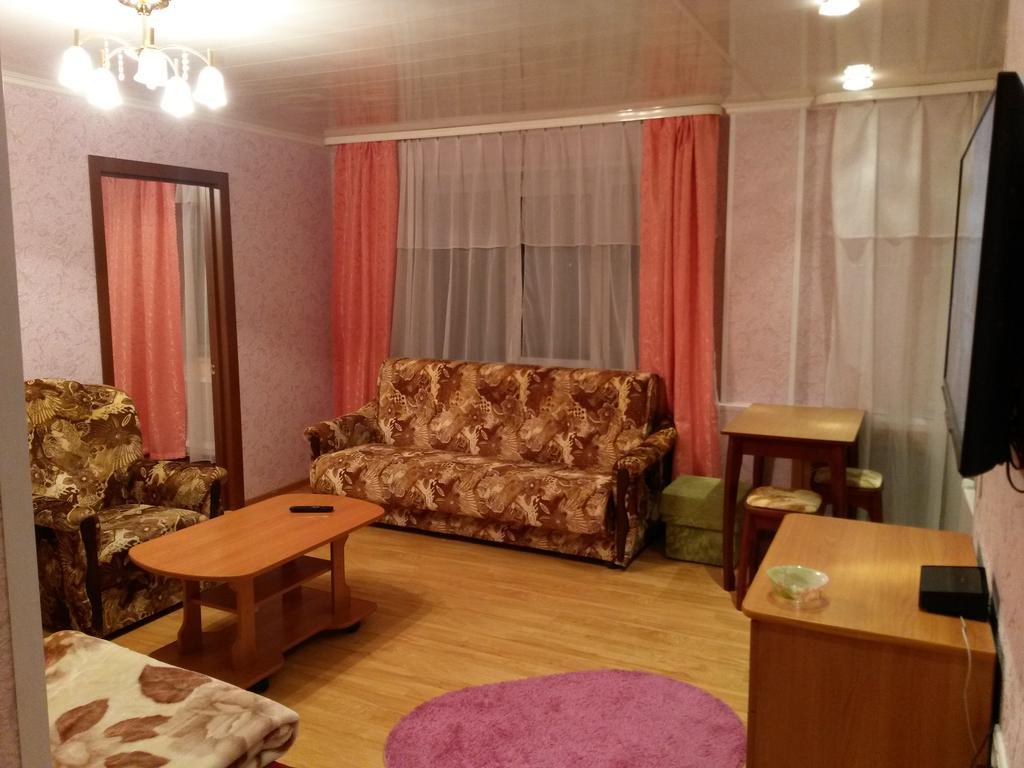 Apartment Na Oktyabrskoi Murmansk Exterior photo